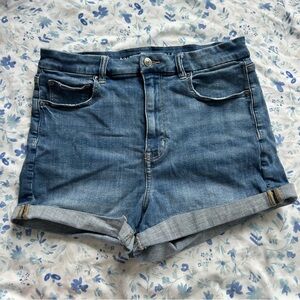 American Eagle Curvy Hi-Rise Shortie Stretch shorts